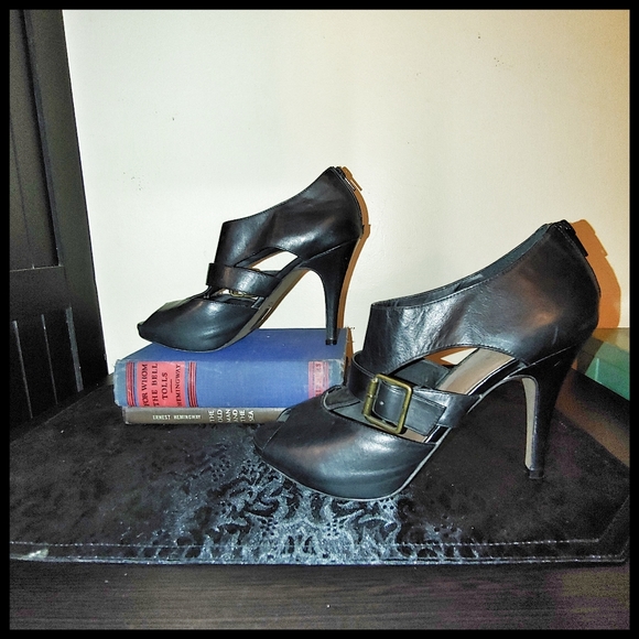 Aldo Shoes - Aldo Black Strappy Peep Toe Heels with Buckle